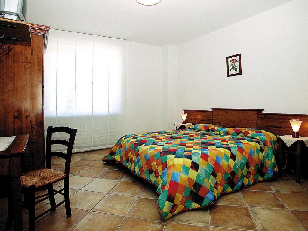 Agriturismo Cascina Vrona Villa Monteu Roero Kültér fotó